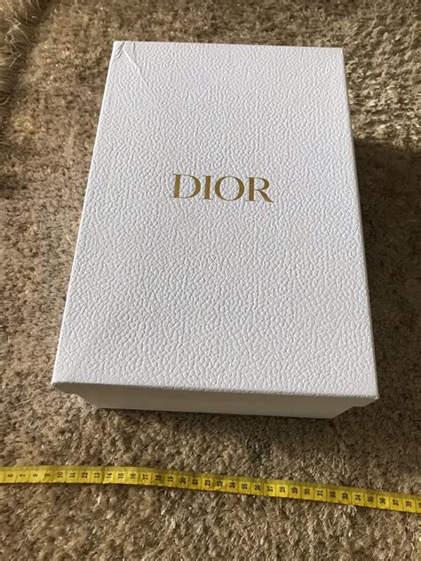 christian dior box.